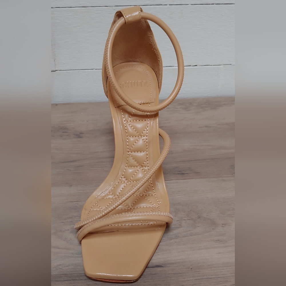 SCHUTZ "GAIAH" Beige (Light Wood) Stiletto Heel Sandal Size 6.5